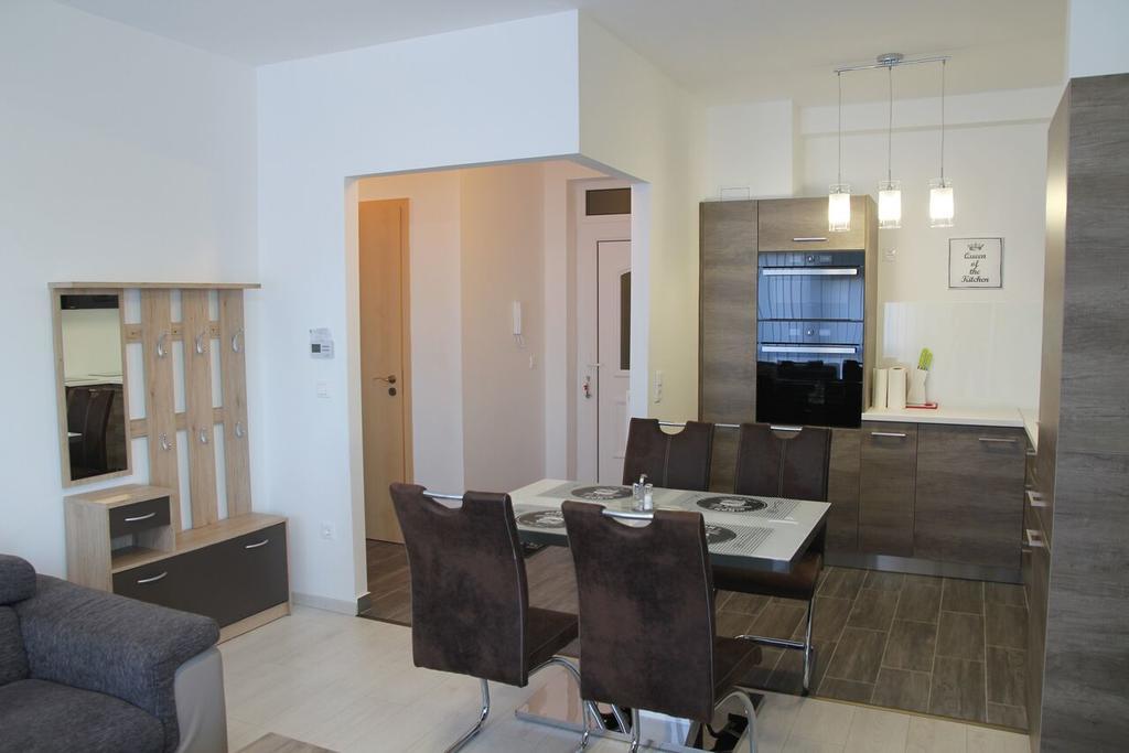 Апартаменты Urban Apartman Мишкольц Экстерьер фото